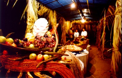 buffet.jpg 45386 bytes